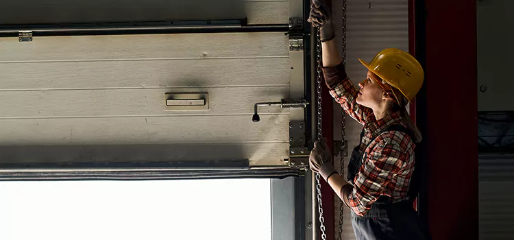 Addressing Common Garage Door Stoppage Issues in Shenandoah, LA